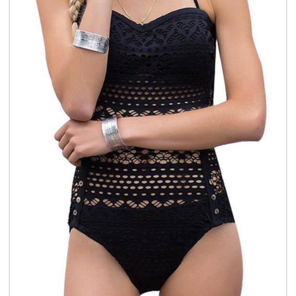 Price drop $ 👇🏻🎉 Crochet Bathing Suit